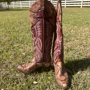 Larry Mahan cowgirl boots. Vintage. 6.5